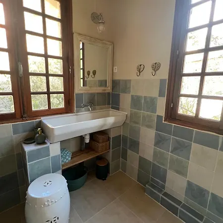 To A Book House In Corsica - D'hotes Oletta (Corsica)