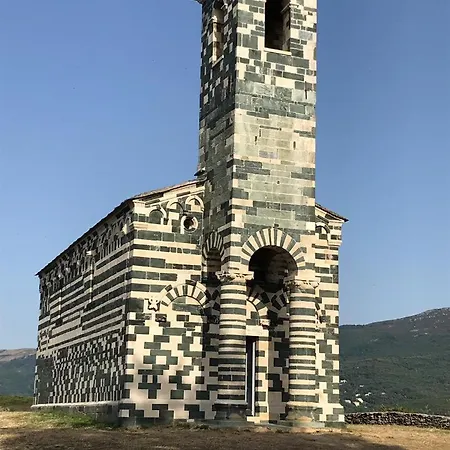 To A Book House In Corsica - D'hotes Bed & Breakfast Oletta (Corsica)