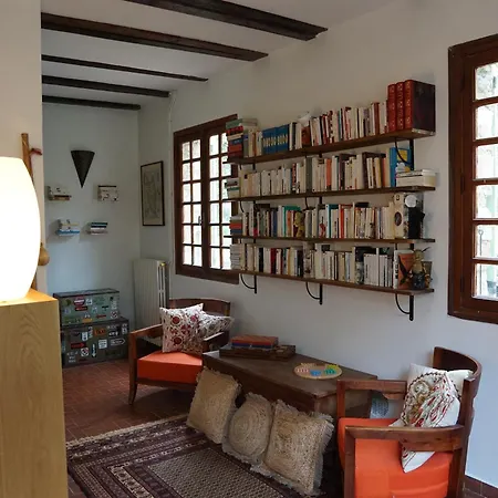To A Book House In Corsica - D'hotes *