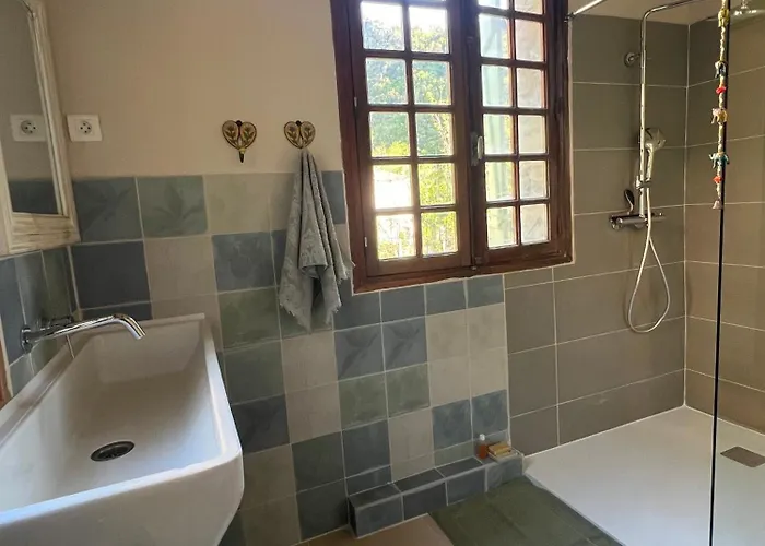 To A Book House In Corsica - D'hotes ベッド・アンド・ブレックファスト