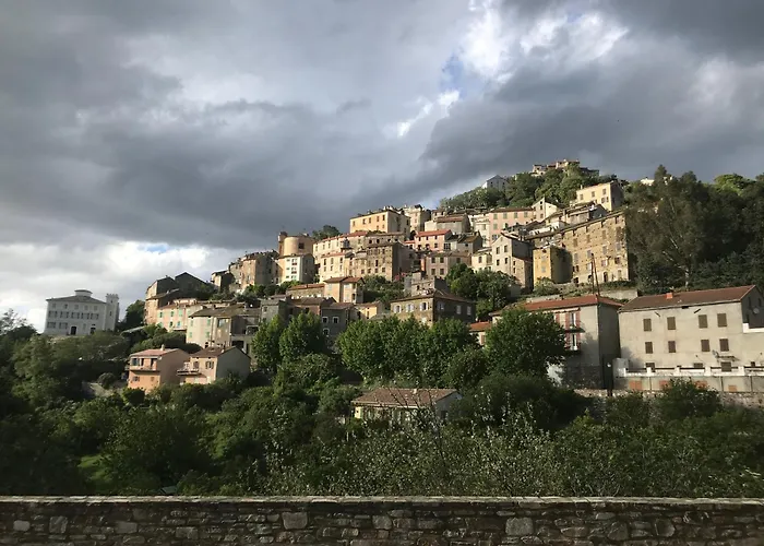 To A Book House In Corsica - D'hotes *